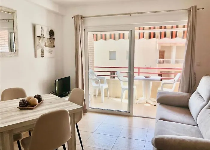 1 En Pleno Centro A 20 Metros De La Playa *